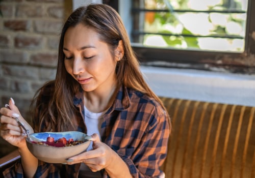 Mindful Eating Techniques: A Natural and Holistic Approach to Weight Loss